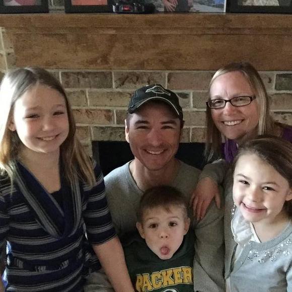 Meet your Posher, Travis - Picture 1 of 1